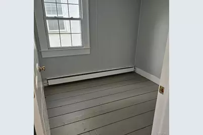 29 Delano Street, Poughkeepsie, NY 12601 - Photo 17