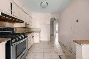 997 E 52nd St, Brooklyn, NY 11234 - Photo 5