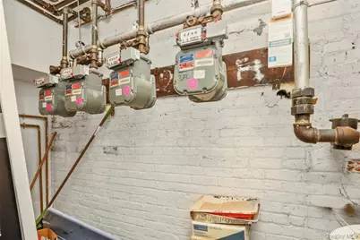 80 Elliott Avenue, Yonkers, NY 10705 - Photo 33