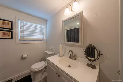 20 Sterling Place, Roosevelt, NY 11575 - Photo 21