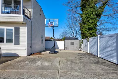 3309 Nelson Street, Wantagh, NY 11793 - Photo 33