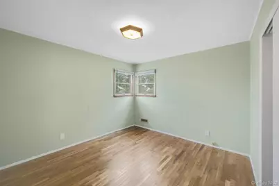 22 Heath Lane, East Northport, NY 11731 - Photo 11