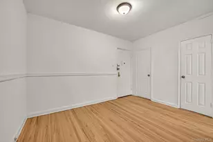 123-35 82nd Rd, Kew Gardens, NY 11415 - Photo 3