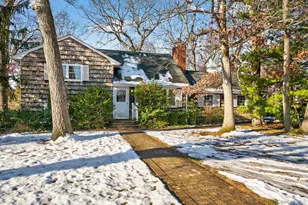 2 Kirkup St, Bay Shore, NY 11706 - Photo 3