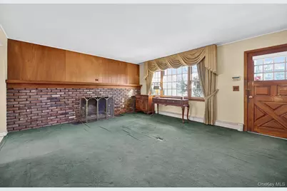 2 Kirkup Street, Bay Shore, NY 11706 - Photo 7