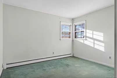 2 Kirkup Street, Bay Shore, NY 11706 - Photo 21