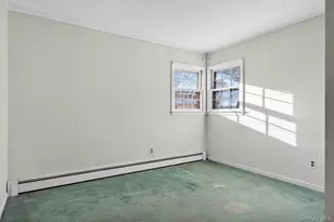 2 Kirkup St, Bay Shore, NY 11706 - Photo 21