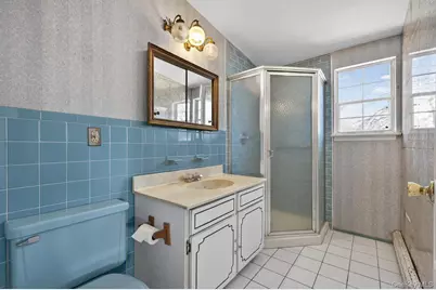 2 Kirkup Street, Bay Shore, NY 11706 - Photo 27