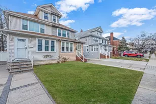 63 E Seaman Ave, Freeport, NY 11520 - Photo 3