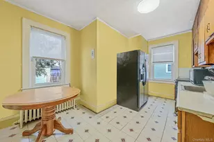 63 E Seaman Ave, Freeport, NY 11520 - Photo 15