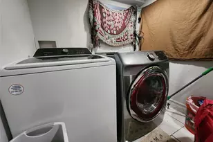 196-14 104th Ave, Saint Albans, NY 11412 - Photo 23