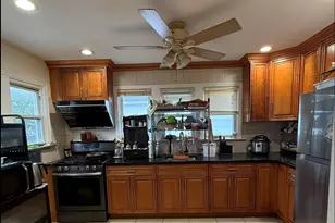 17 Litchfield Ave, Elmont, NY 11003 - Photo 5