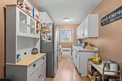 51 Edmunton Drive #F17, North Babylon, NY 11704 - Photo 7