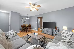 51 Edmunton Dr, North Babylon, NY 11704 - Photo 9