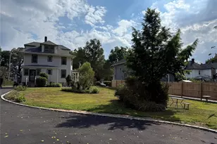 27 Dosoris Way, Glen Cove, NY 11542 - Photo 17