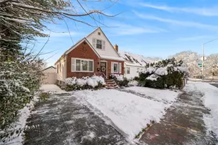 84-12 Cross Island Pkwy, Bellerose, NY 11426 - Photo 21