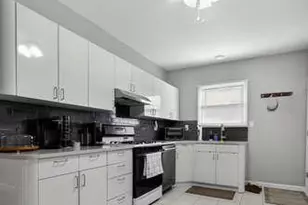 132 Roosevelt Ave, Mineola, NY 11501 - Photo 13