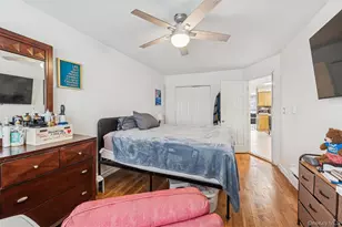 945 E 228th St, Bronx, NY 10466 - Photo 15