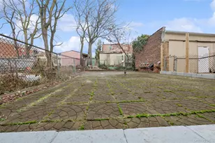 945 E 228th St, Bronx, NY 10466 - Photo 9