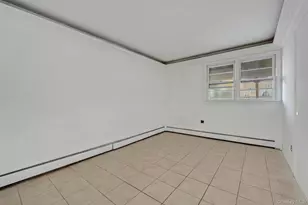 110 Beverly Rd, Yonkers, NY 10710 - Photo 21