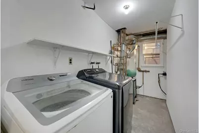 110 Beverly Road, Yonkers, NY 10710 - Photo 17