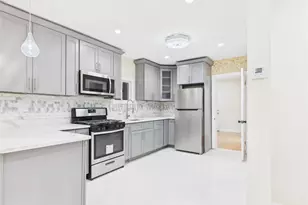 25-16 Curtis St, East Elmhurst, NY 11369 - Photo 5