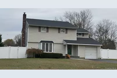 18 Diane Lane, East Northport, NY 11731 - Photo 1