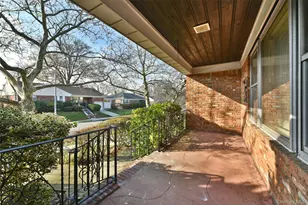 217-49 Stewart Rd, Oakland Gardens, NY 11364 - Photo 5