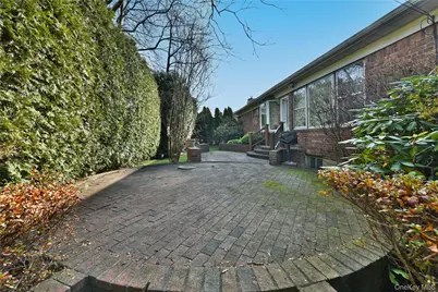 217-49 Stewart Road, Oakland Gardens, NY 11364 - Photo 27