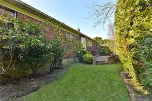 217-49 Stewart Rd, Oakland Gardens, NY 11364 - Photo 25