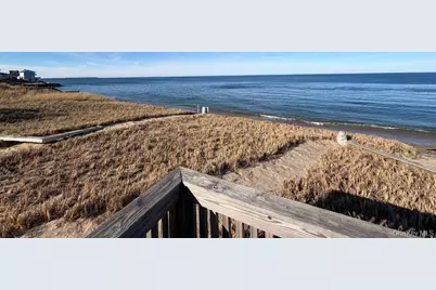 112 Soundview Drive, Montauk, NY 11954 - Photo 3