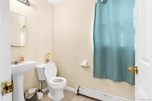 61 Fairway Ave, Riverhead, NY 11901 - Photo 11