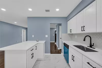 585 Elwood Road, East Northport, NY 11731 - Photo 3