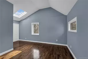 585 Elwood Rd, East Northport, NY 11731 - Photo 7