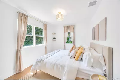 9 Pine Tree Road, Southampton, NY 11968 - Photo 13