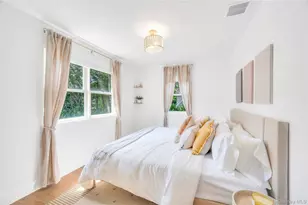 9 Pine Tree Rd, Southampton, NY 11968 - Photo 13