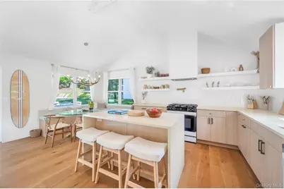 9 Pine Tree Road, Southampton, NY 11968 - Photo 5