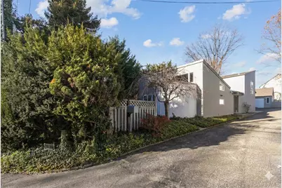 1 Franklin Road, Great Neck, NY 11024 - Photo 25