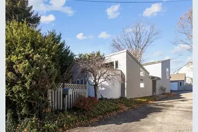 1 Franklin Road, Great Neck, NY 11024 - Photo 31