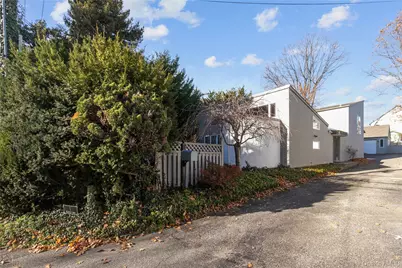 1 Franklin Road, Great Neck, NY 11024 - Photo 1
