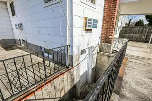 94 Conklin St, Farmingdale, NY 11735 - Photo 41