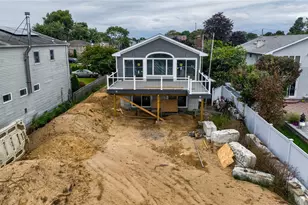 750 Shore Walk, Lindenhurst, NY 11757 - Photo 17