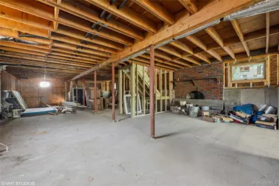 750 Shore Walk, Lindenhurst, NY 11757 - Photo 7