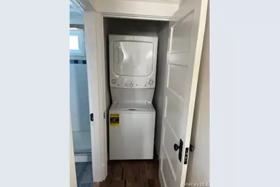 86 Rollstone Avenue, West Sayville, NY 11796 - Photo 7