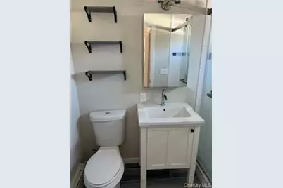 86 Rollstone Avenue, West Sayville, NY 11796 - Photo 5