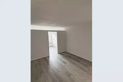 83-30 Vietor Avenue #727, Elmhurst, NY 11373 - Photo 3