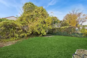 115-110 232nd St, Cambria Heights, NY 11411 - Photo 15