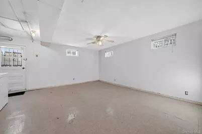 725 Logan Avenue, Bronx, NY 10465 - Photo 19