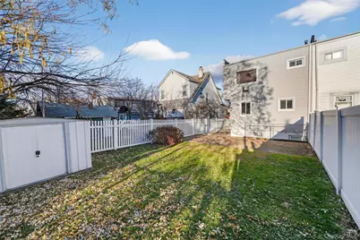 725 Logan Avenue, Bronx, NY 10465 - Photo 23