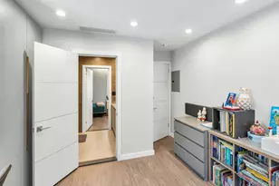 3 Maple St, Glenwood Landing, NY 11547 - Photo 31